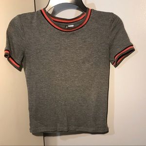 Grey cropped t shirt with colorful hems